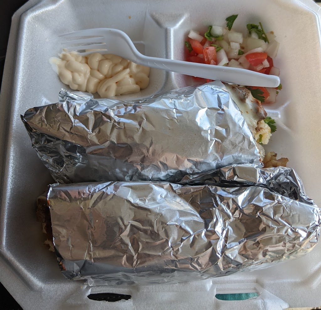 La Salvadoreña #2 | restaurant | 13440 Tiger Bend Rd, Baton Rouge, LA 70817, USA | 2256363336 OR +1 225-636-3336