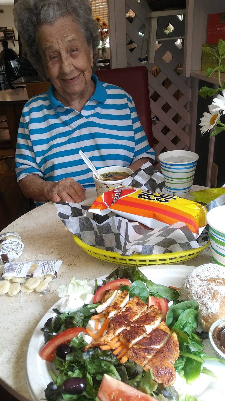 Windham Junction Country Gift Shop & Kitchen | restaurant | 128 N Lowell Rd, Windham, NH 03087, USA | 6034347467 OR +1 603-434-7467