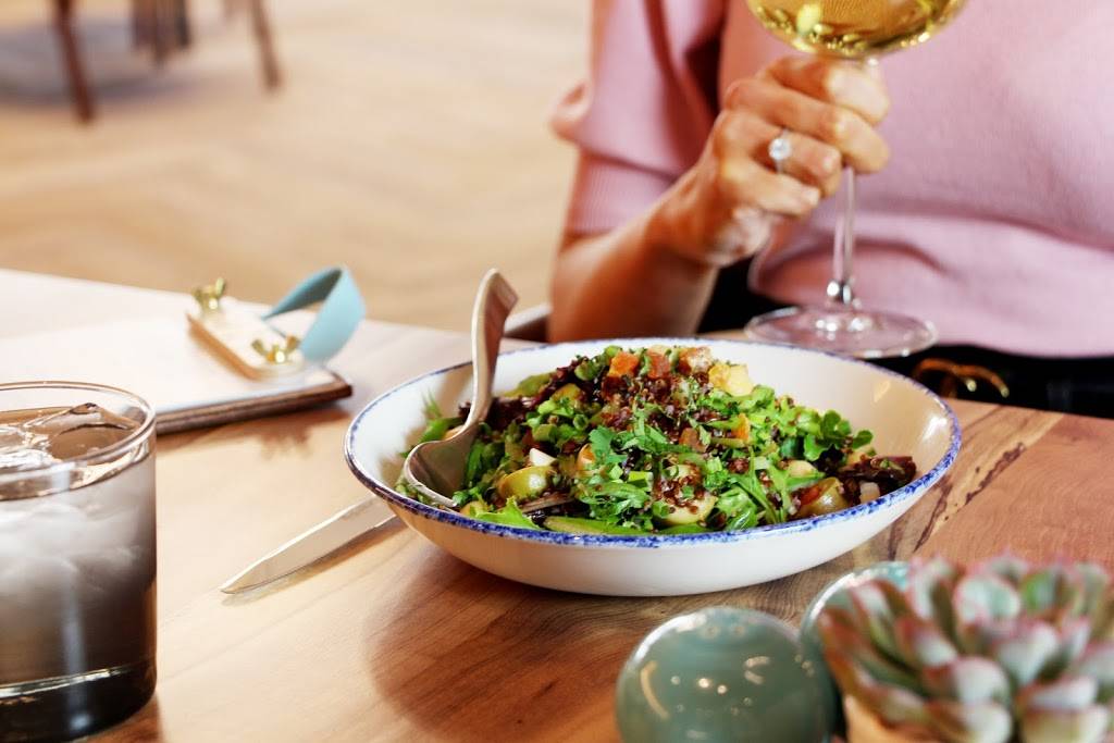 The Commentary | restaurant | 801 N Glebe Rd, Arlington, VA 22203, USA | 7035374204 OR +1 703-537-4204