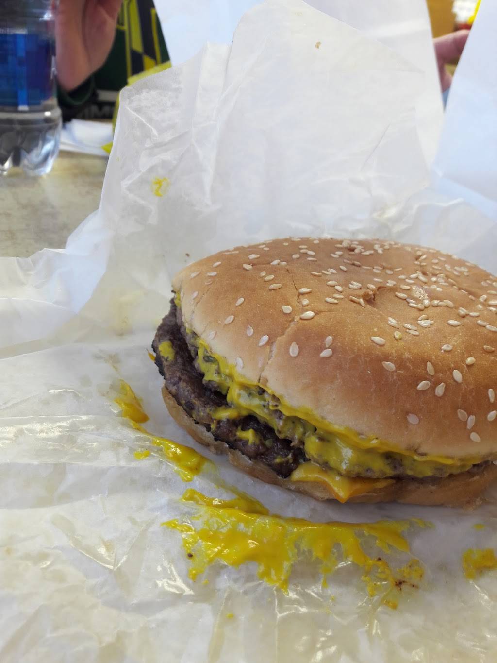 Big Dans | restaurant | 5925 Massachusetts Ave, Indianapolis, IN 46218, USA | 3175472254 OR +1 317-547-2254