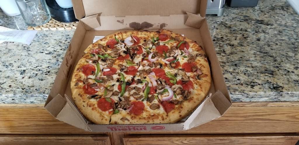 Pizza Hut | restaurant | 5917 South St, Lakewood, CA 90713, USA | 5628666611 OR +1 562-866-6611