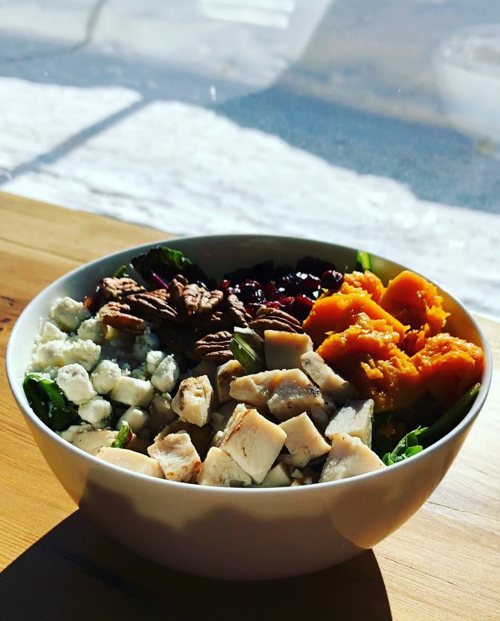 Homegrown Kitchen | restaurant | 650 Main St, East Aurora, NY 14052, USA | 7167146028 OR +1 716-714-6028