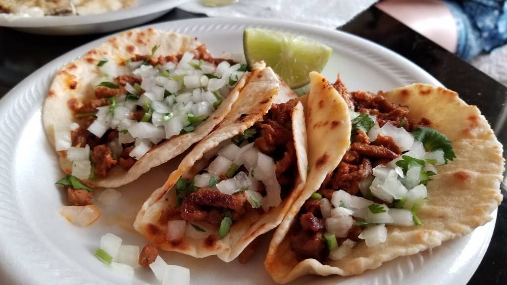 La Estrella Mini Market | restaurant | 602 E McKinney St, Denton, TX 76209, USA | 9405663405 OR +1 940-566-3405