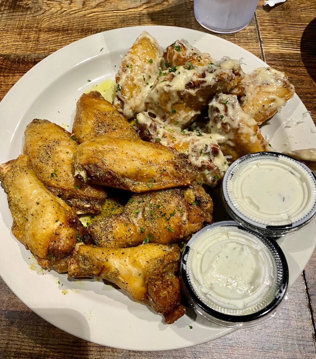 Kelleys Tavern | restaurant | 628 E E Butler Pkwy, Gainesville, GA 30501, USA | 6786965233 OR +1 678-696-5233