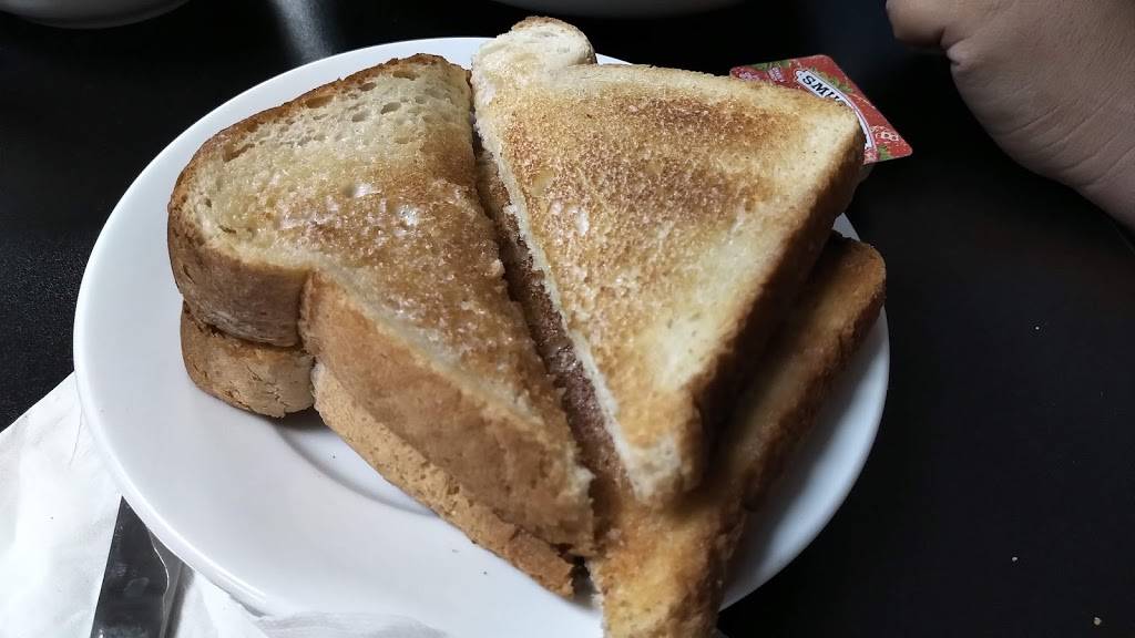 The Social House | restaurant | 4897 Miller Trunk Hwy, Hermantown, MN 55811, USA | 2187278519 OR +1 218-727-8519