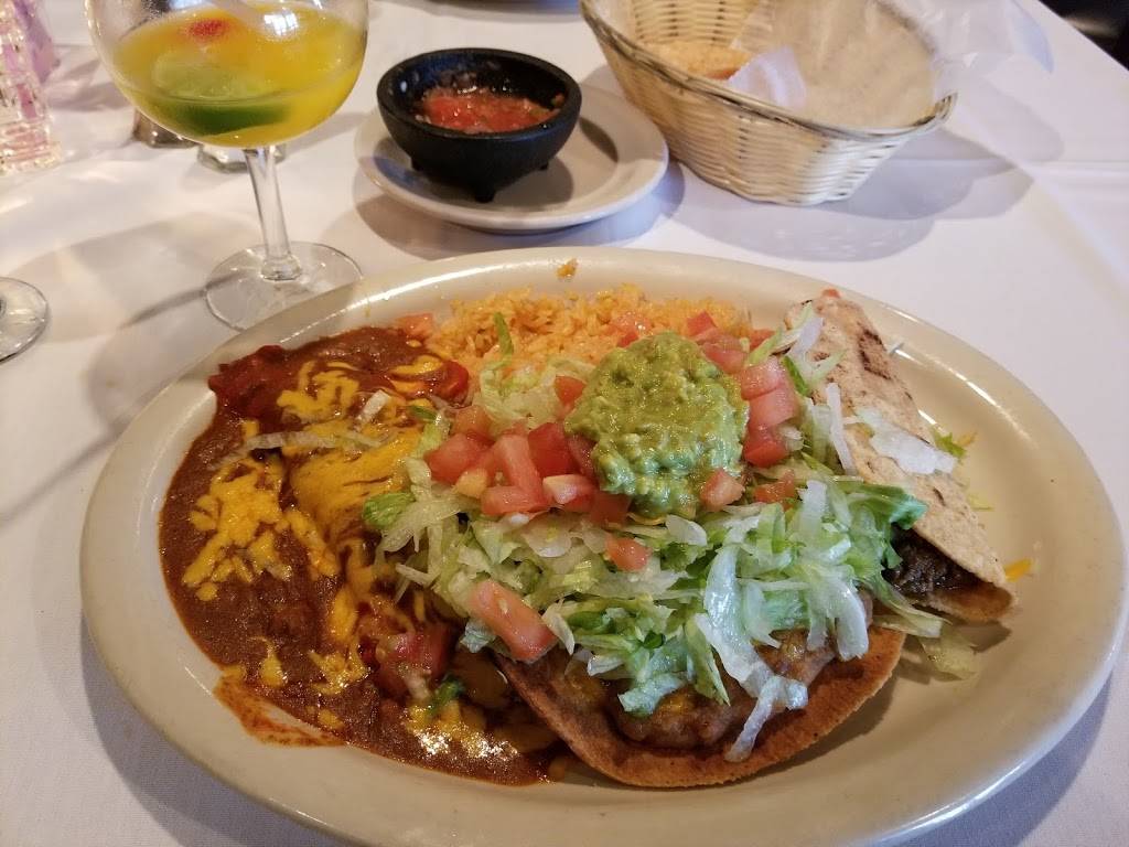 El Jarro de Arturo | restaurant | 13421 San Pedro Ave, San Antonio, TX 78216, USA | 2104945084 OR +1 210-494-5084