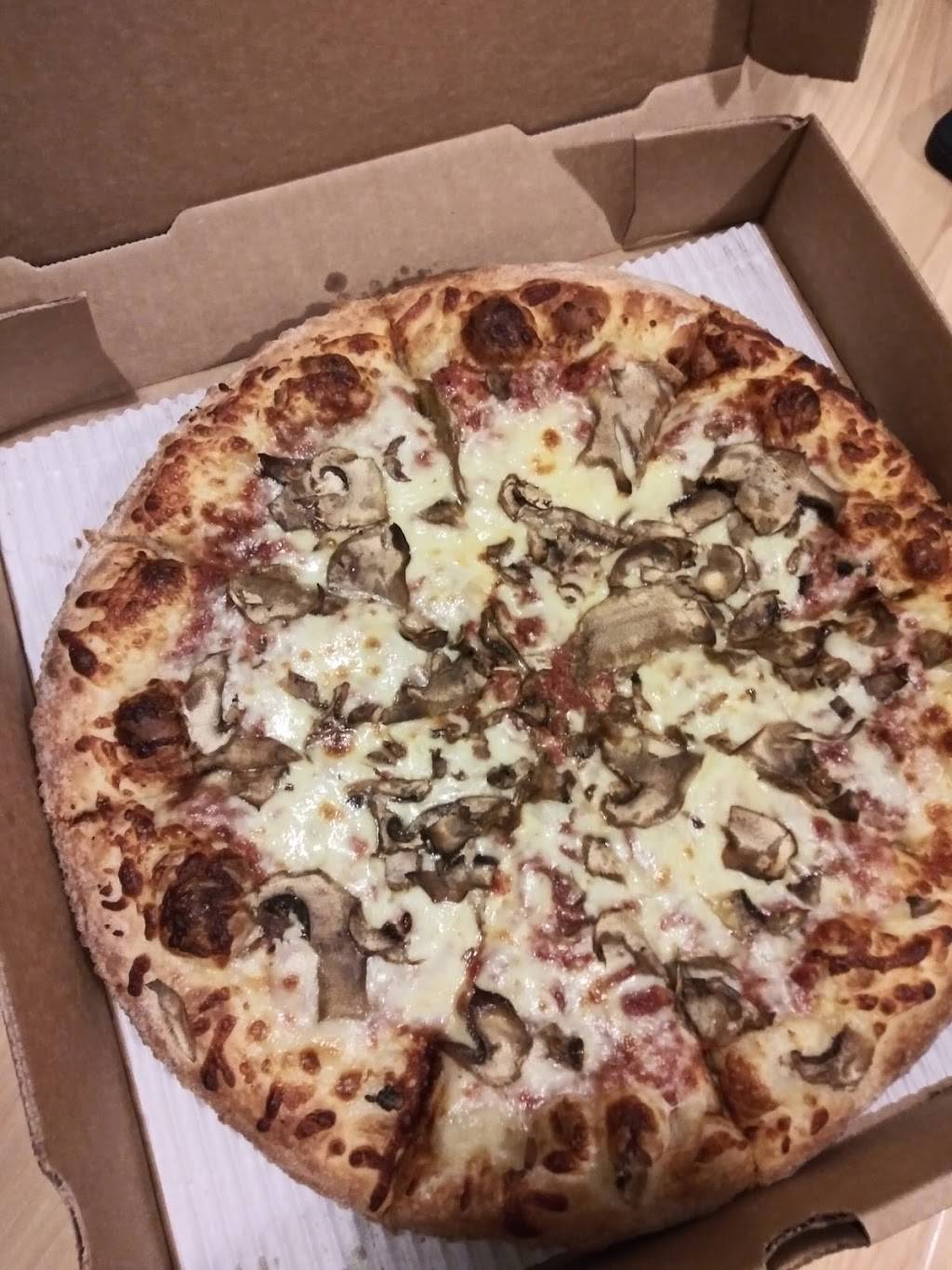 Chubby Charlies Pizza | restaurant | 6672 Cooley Lake Rd, Waterford Twp, MI 48327, USA | 2482424763 OR +1 248-242-4763