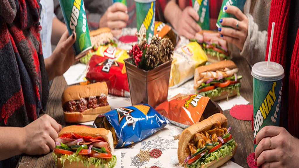 Subway | meal takeaway | 3190 Hawthorne Rd, Ottawa, ON K1G 5H5, Canada | 6132499698 OR +1 613-249-9698