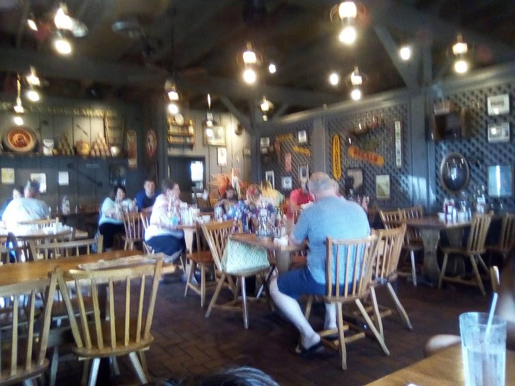 Cracker Barrel Old Country Store | restaurant | 103 Paradise St, Manchester, TN 37355, USA | 9317231358 OR +1 931-723-1358
