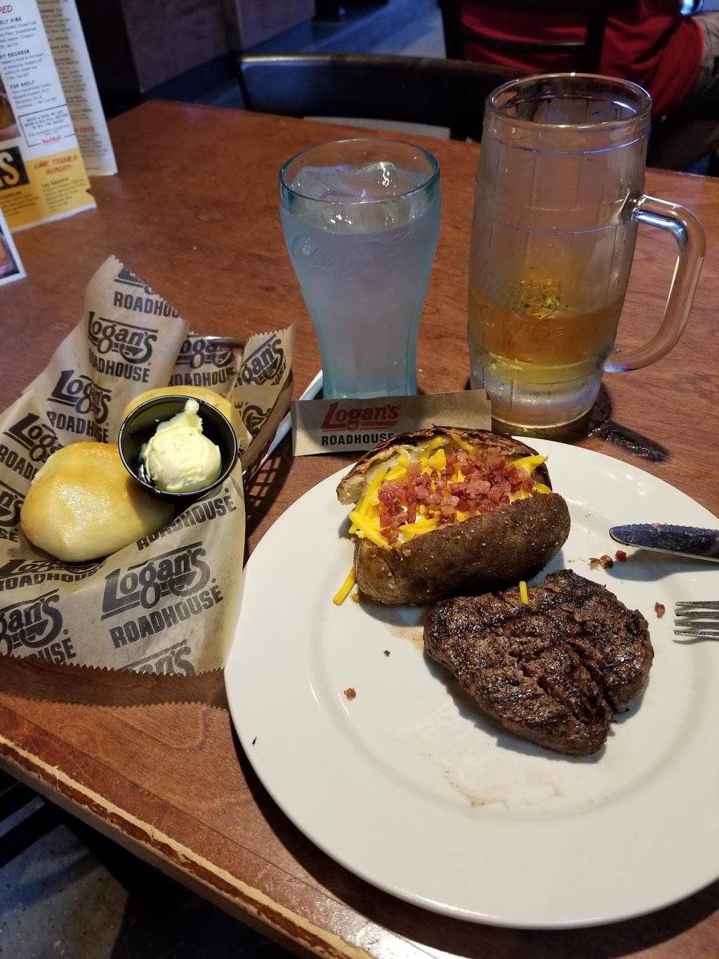 Logans Roadhouse | restaurant | 3387 Lowery Pkwy, Fultondale, AL 35068, USA | 2058490313 OR +1 205-849-0313