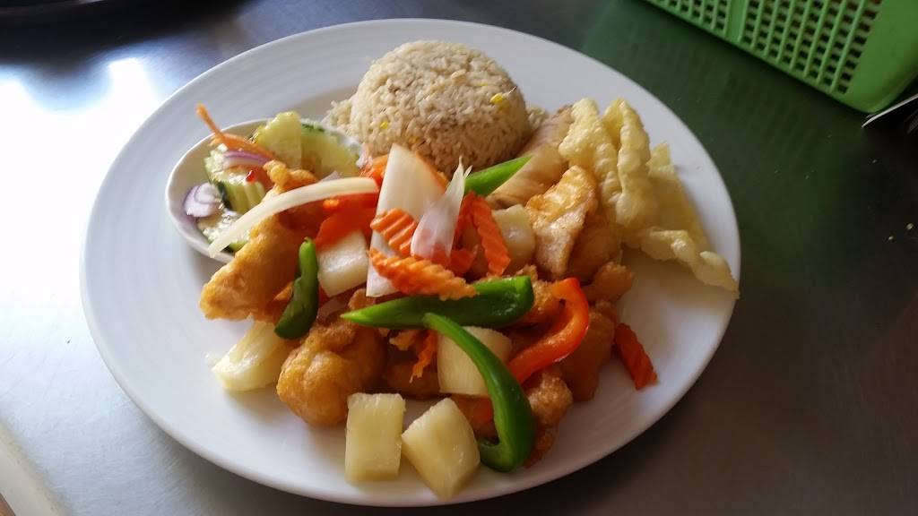 King & I At The Lakes | restaurant | 2904 W Lake E Dr, Las Vegas, NV 89117, USA | 7022561568 OR +1 702-256-1568