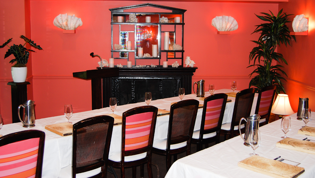 Maison Martinique Fine Dining | restaurant | 1603 Ocean Dr, Vero Beach, FL 32963, USA | 7722317299 OR +1 772-231-7299