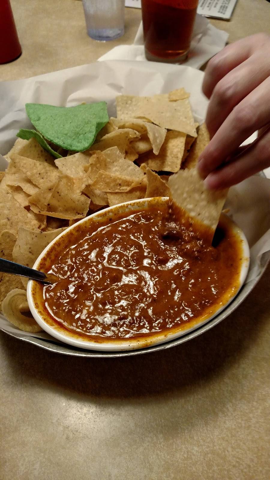 Krolls West | restaurant | 1990 S Ridge Rd, Ashwaubenon, WI 54304, USA | 9204971111 OR +1 920-497-1111