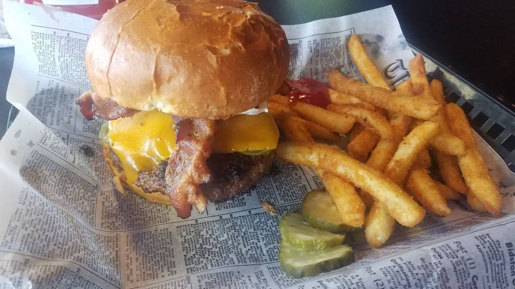 Cheap Andys Saloon | restaurant | 820 Davis St, Hammond, WI 54015, USA | 7157964477 OR +1 715-796-4477