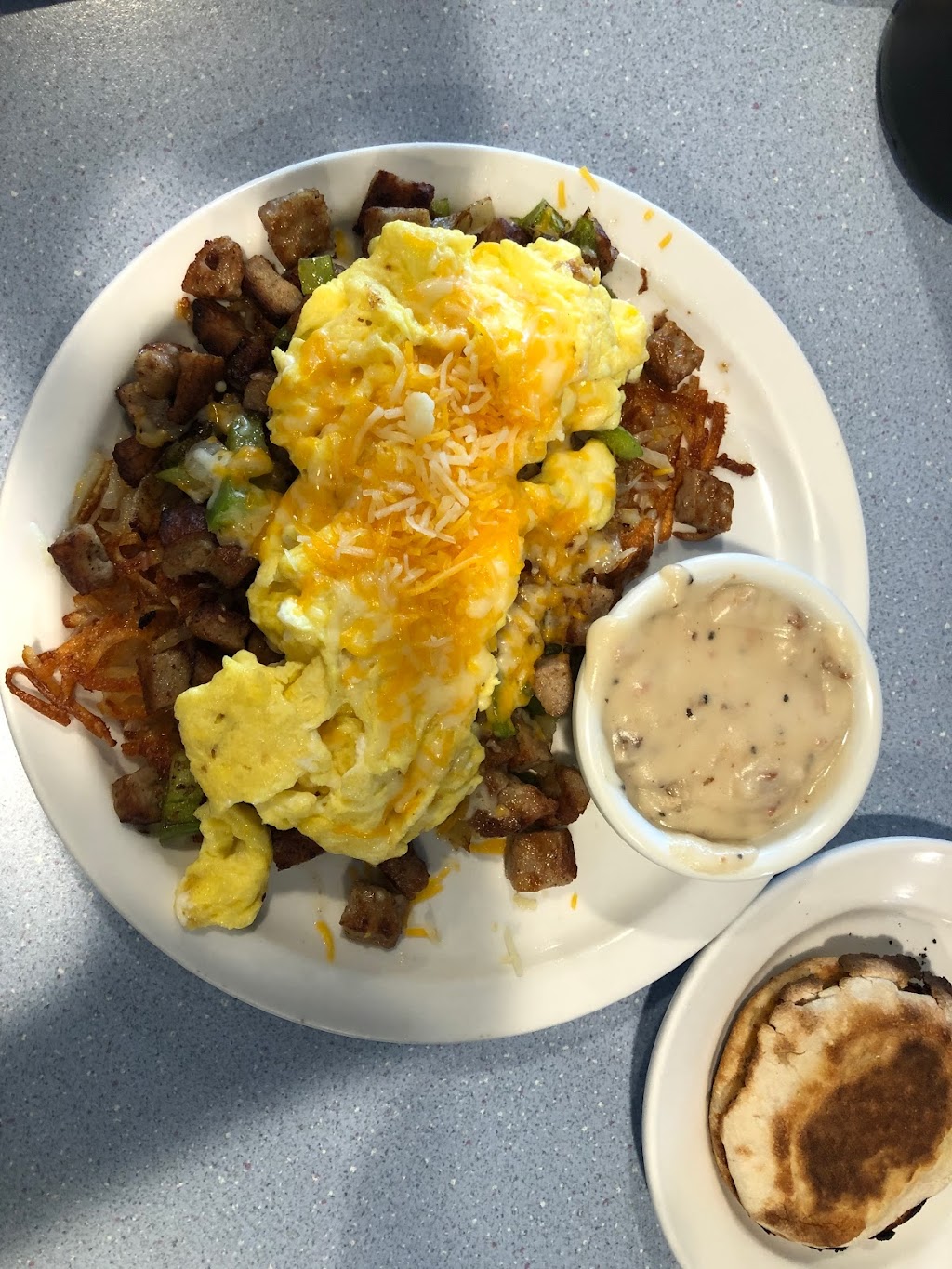 Kingman Airport Cafe | restaurant | 6000 Flightline Dr, Kingman, AZ 86401, USA | 9287574420 OR +1 928-757-4420