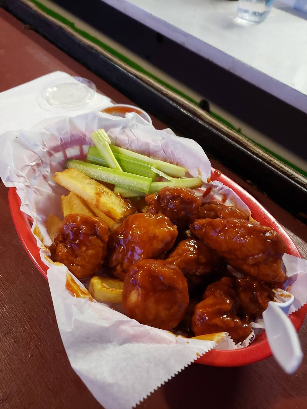 Alitas Cerda Wings | restaurant | 115 S Ave C, Elgin, TX 78621, USA | 2146626881 OR +1 214-662-6881