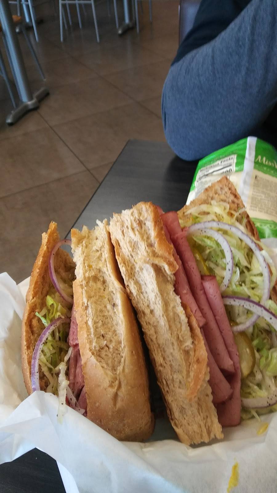 Deli Delicious | restaurant | 6515 Panama Ln #109, Bakersfield, CA 93313, USA | 6614913134 OR +1 661-491-3134