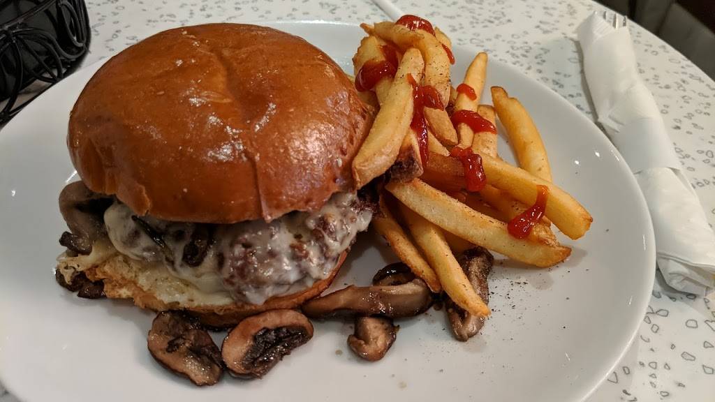 Bistro Atelier | restaurant | Chantilly, VA 20151, USA | 7035726436 OR +1 703-572-6436