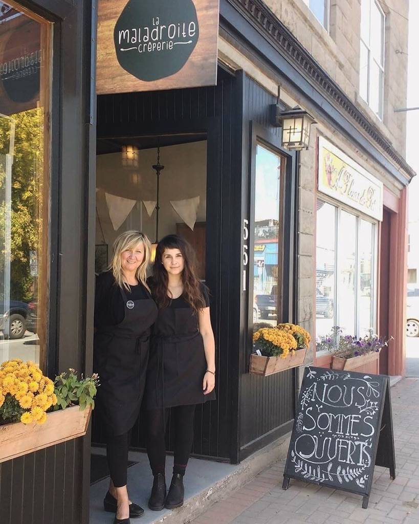 La Maladroite | restaurant | 551 Avenue de Buckingham, Gatineau, QC J8L 2H2, Canada | 8196173800 OR +1 819-617-3800