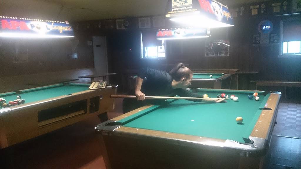 Tuggies Tavern | restaurant | 1300 Tuggies Rd, Pasadena, MD 21122, USA | 4102553304 OR +1 410-255-3304