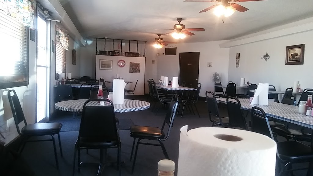 Boomerang | restaurant | 424 E Broadway St, Hollis, OK 73550, USA | 5806889292 OR +1 580-688-9292