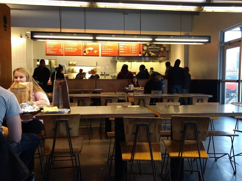 Chipotle Mexican Grill | restaurant | 4151 Sterling Ave Ste B, Kansas City, MO 64133, USA | 8162457324 OR +1 816-245-7324