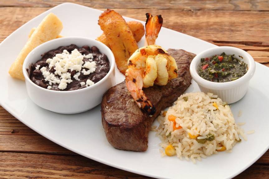 Glorias Latin Cuisine | restaurant | 600 N Bishop Ave, Dallas, TX 75208, USA | 2149483672 OR +1 214-948-3672