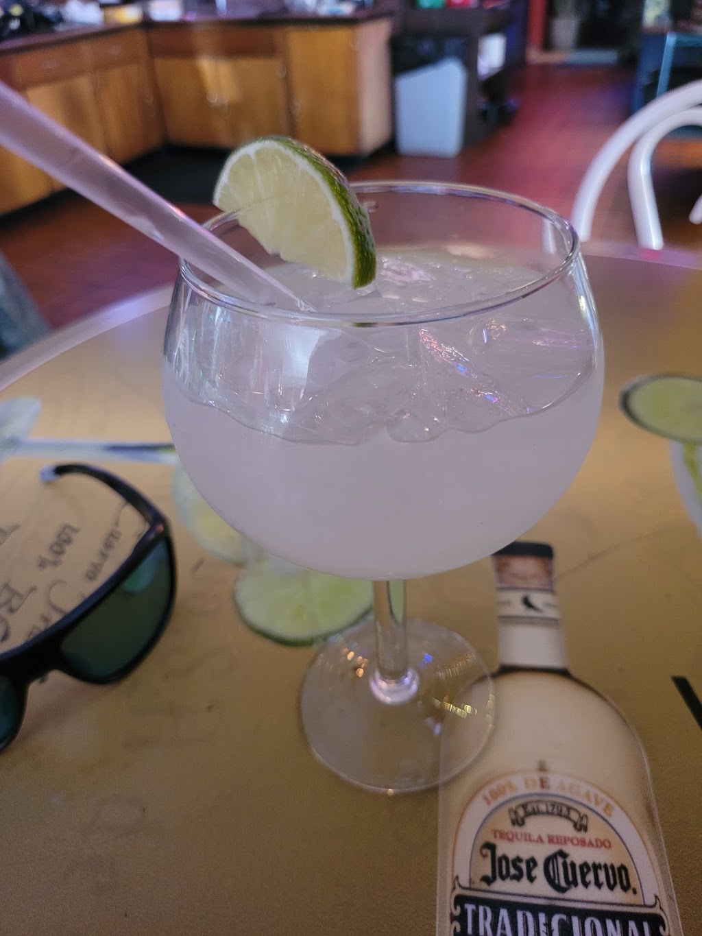 El Jardin | restaurant | 3335 N Clark St, Chicago, IL 60657, USA | 7735286775 OR +1 773-528-6775