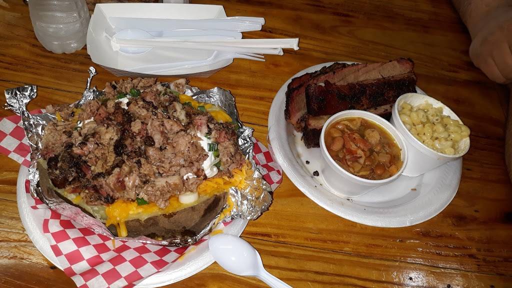 Vicky’s BBQ Catering | restaurant | 1722 Jones Rd, Highlands, TX 77562, USA | 2819689227 OR +1 281-968-9227