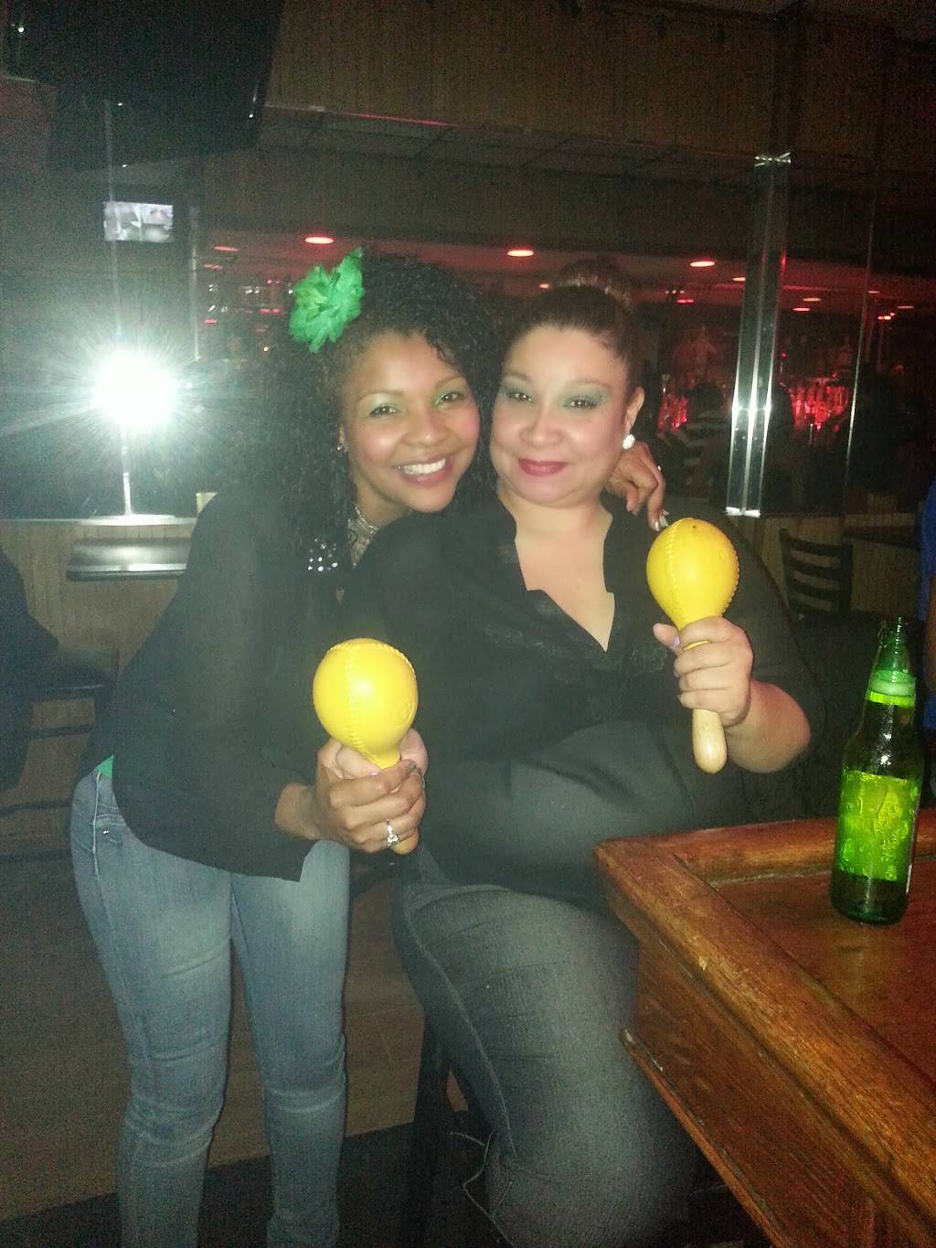 Prestige | restaurant | 309 E Main St, Waterbury, CT 06702, USA | 2038054655 OR +1 203-805-4655