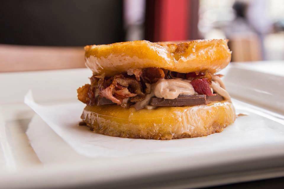 Tom & Chee | restaurant | 6702 Charlotte Pike #105, Nashville, TN 37209, USA | 6154906127 OR +1 615-490-6127