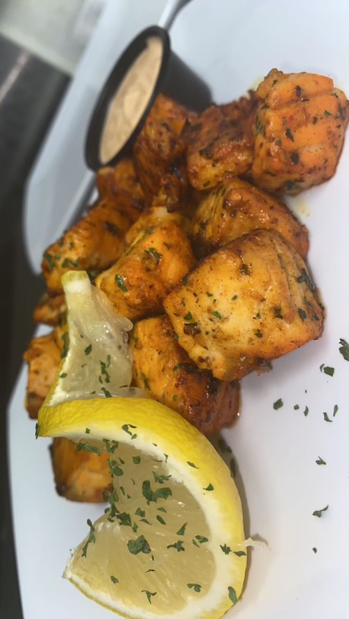 MK Savvy | restaurant | 2036 S Michigan Ave, Chicago, IL 60616, USA | 3123633333 OR +1 312-363-3333