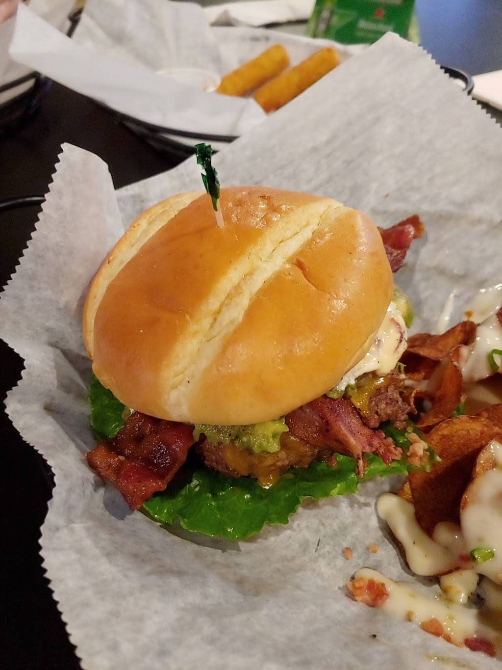 The Local Pub and Grille | restaurant | 606 W Church St, Newark, OH 43055, USA | 7409158482 OR +1 740-915-8482