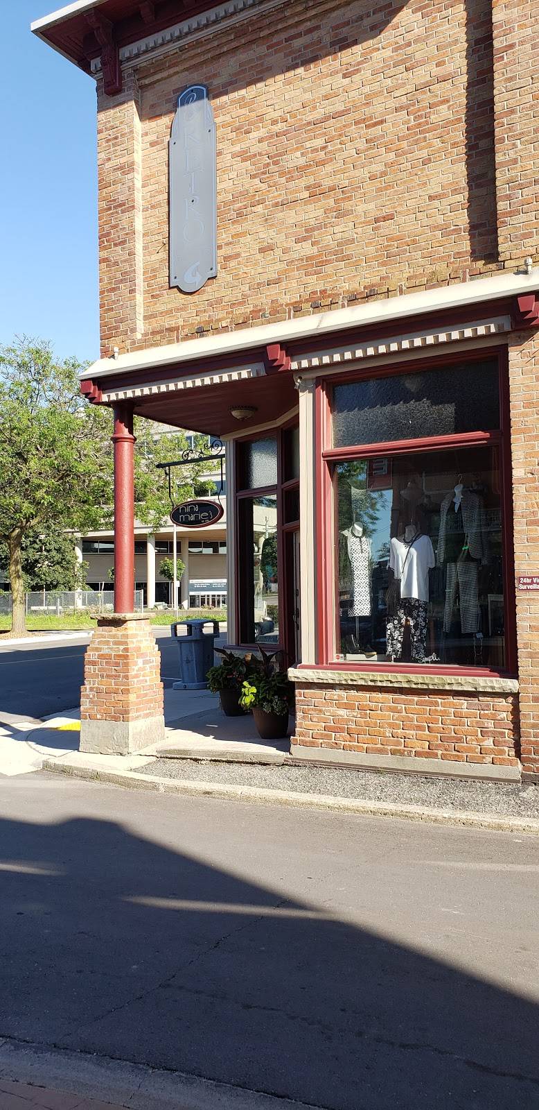 Chilled Cork | restaurant | 22 William St S, Chatham, ON N7M 4S1, Canada | 5193547818 OR +1 519-354-7818