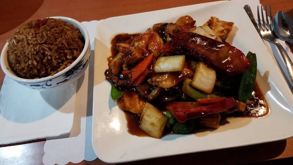 Sun Sun | restaurant | 239 Water St, Randolph, ME 04346, USA | 2075826688 OR +1 207-582-6688