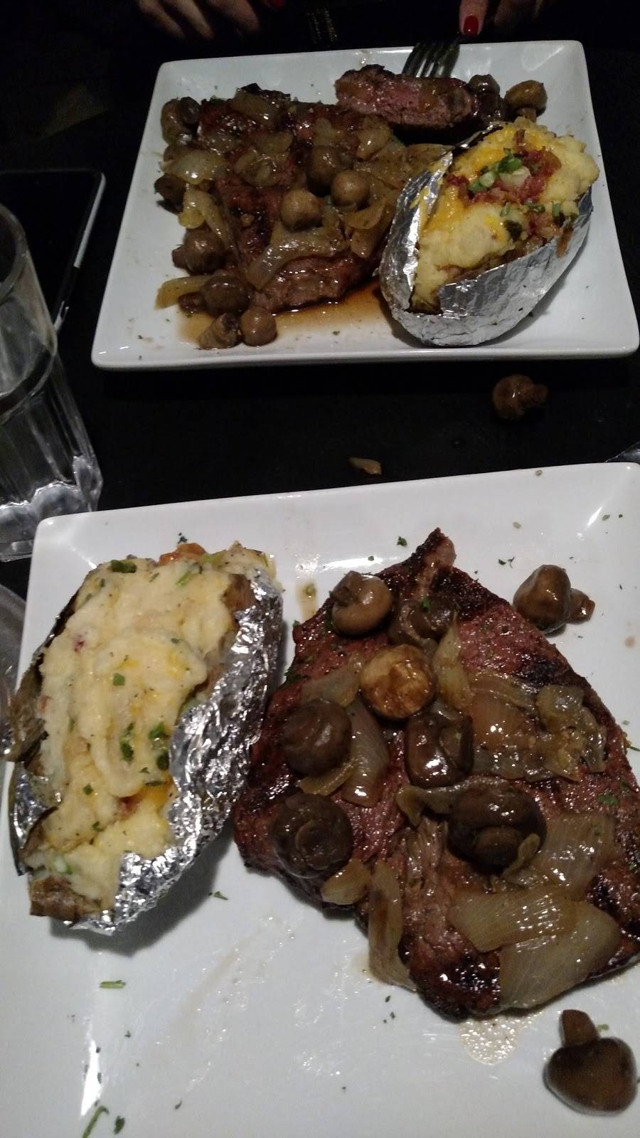 Blackhawk Steak Pit | restaurant | 1429 IL-2, Oregon, IL 61061, USA | 8157322500 OR +1 815-732-2500