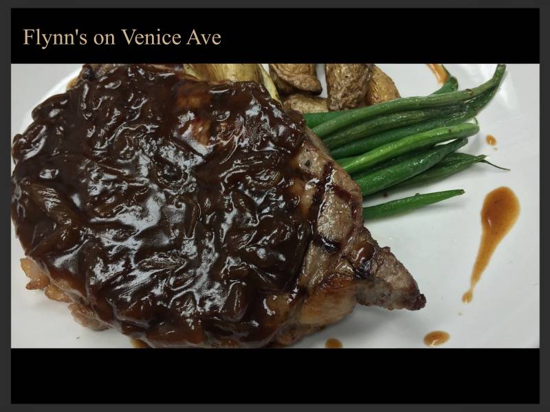 Flynns on Venice Ave | restaurant | 133 W Venice Ave, Venice, FL 34285, USA | 9414882200 OR +1 941-488-2200