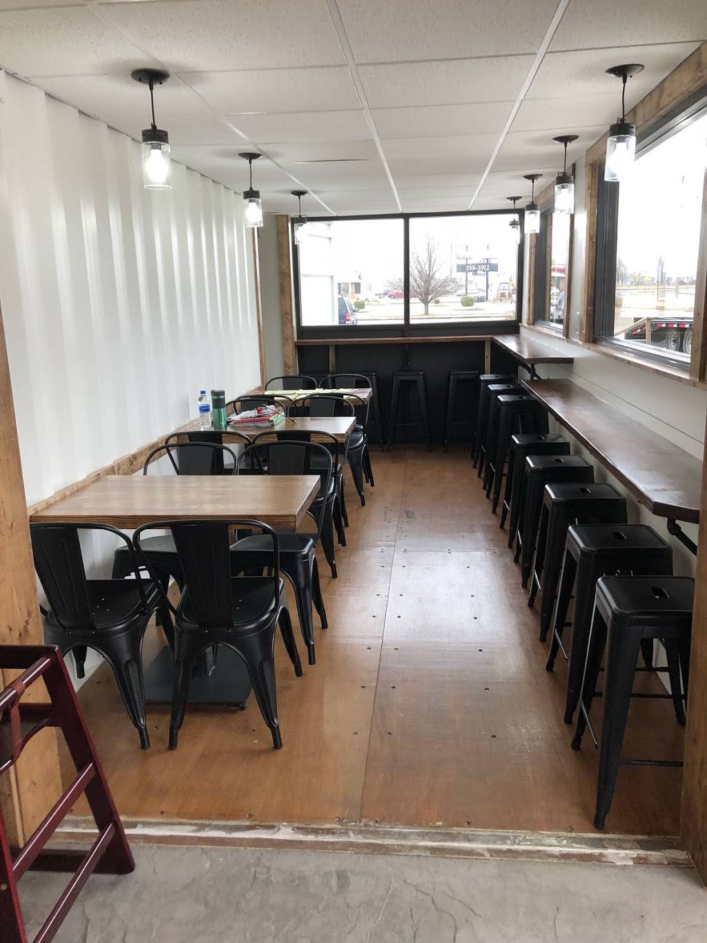 Tin Cup Bistro | cafe | 2300 Grand Ave, Carthage, MO 64836, USA | 4173566908 OR +1 417-356-6908