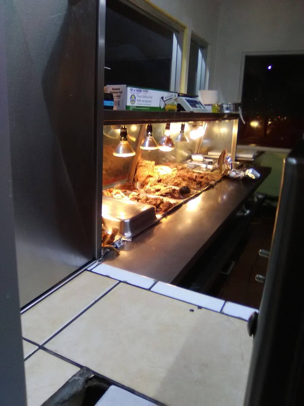 Los Kuinitos | restaurant | 6129 Cherry Ave, Long Beach, CA 90805, USA | 5627261669 OR +1 562-726-1669