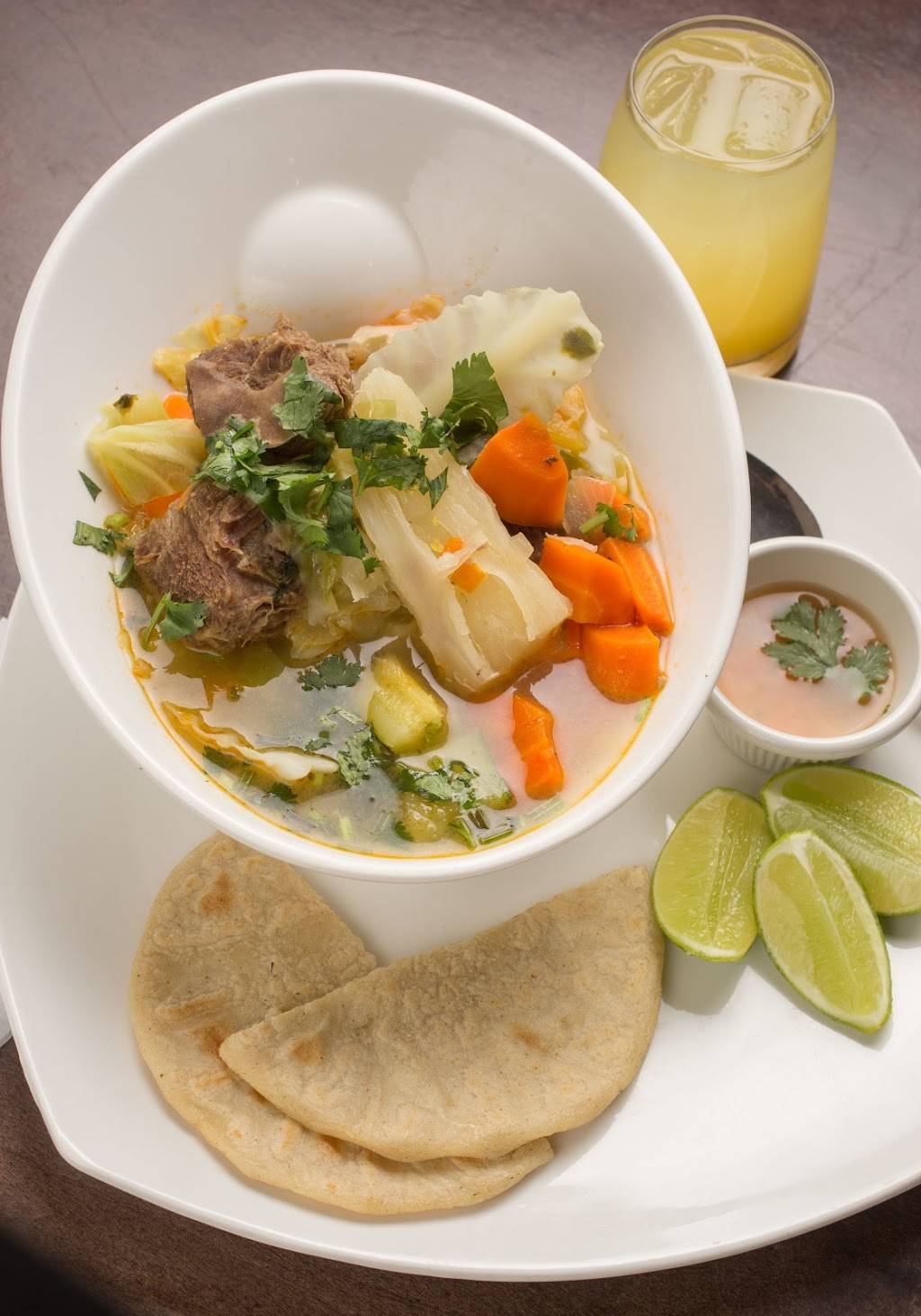 Ranchero Kitchen | restaurant | 984 Morse Rd, Columbus, OH 43229, USA | 6149850083 OR +1 614-985-0083