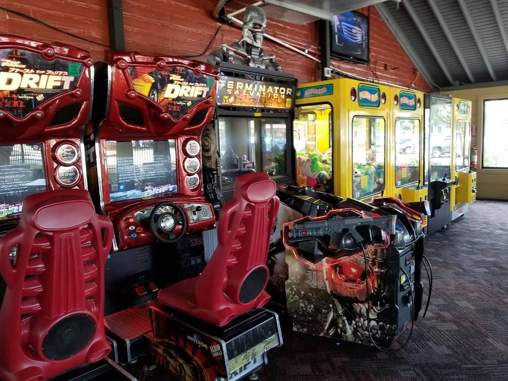 Fuddruckers | restaurant | 7511 Cypress Creek Pkwy, Houston, TX 77070, USA | 2814696476 OR +1 281-469-6476