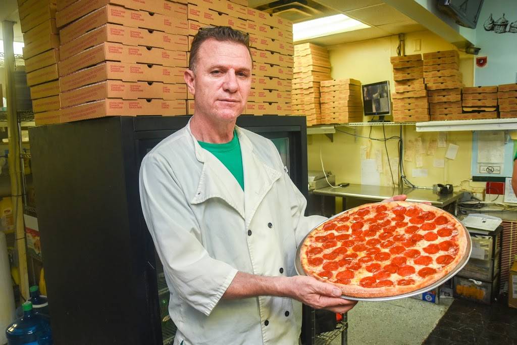 Atlantis Pizzeria | restaurant | 5925 S Congress Ave, Atlantis, FL 33462, USA | 5619653330 OR +1 561-965-3330