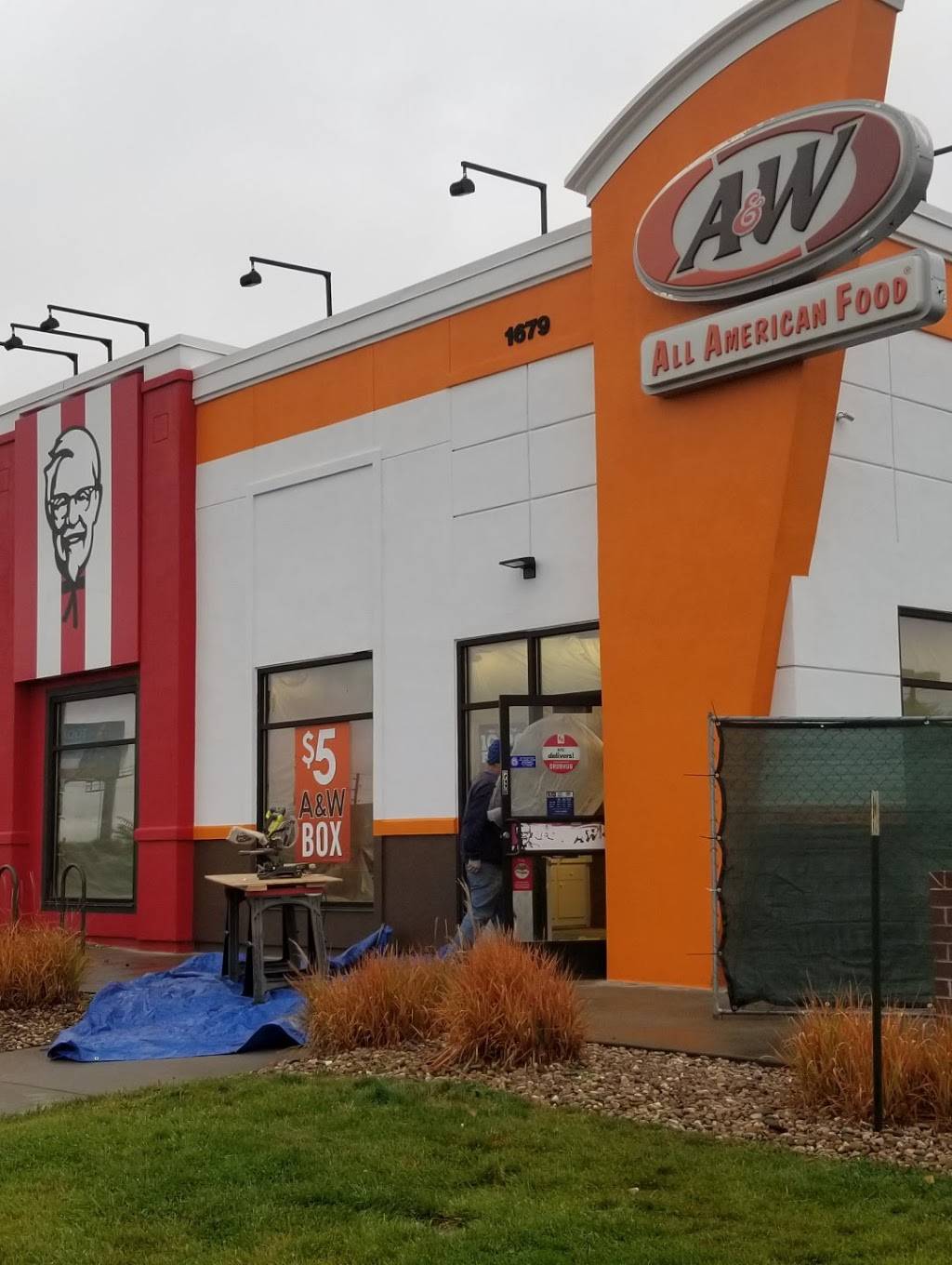 A&W Restaurant | restaurant | 1679 Federal Blvd, Denver, CO 80204, USA | 3036299811 OR +1 303-629-9811