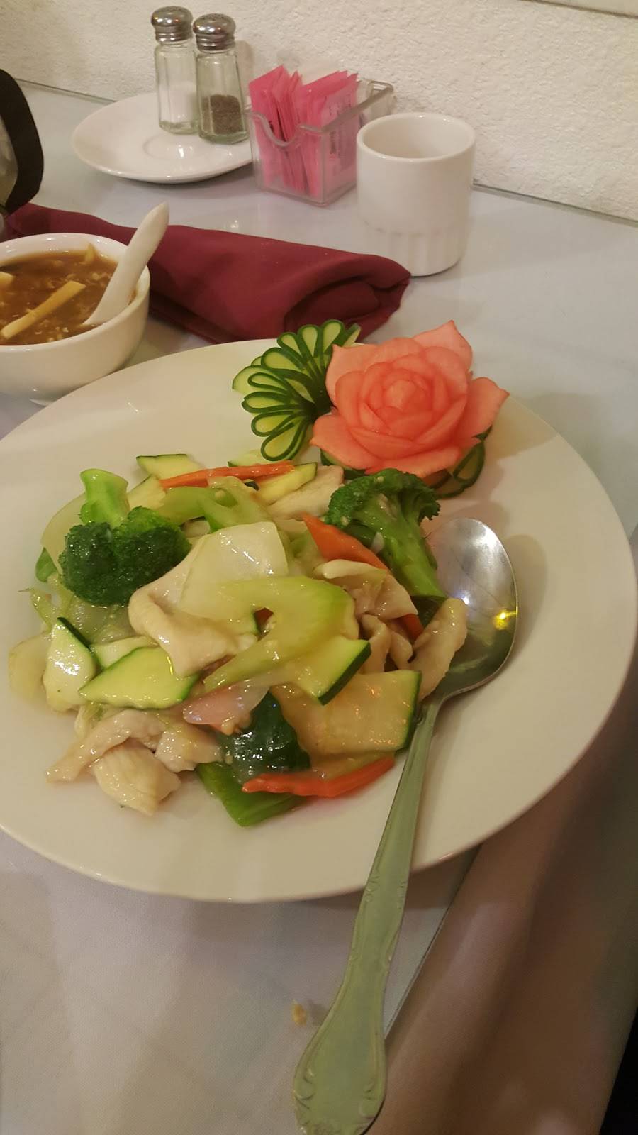 Saigon Pho N Sandwich | restaurant | 3040 Park Ave, Merced, CA 95348, USA | 2092339234 OR +1 209-233-9234