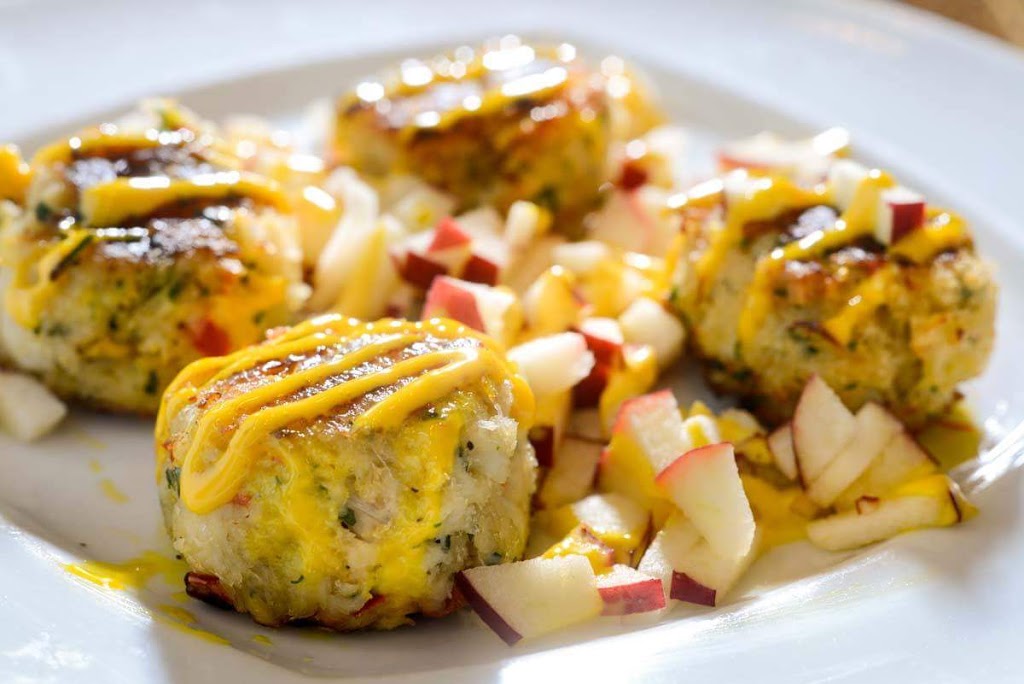 Nia | restaurant | 803 W Randolph St, Chicago, IL 60607, USA | 3122263110 OR +1 312-226-3110