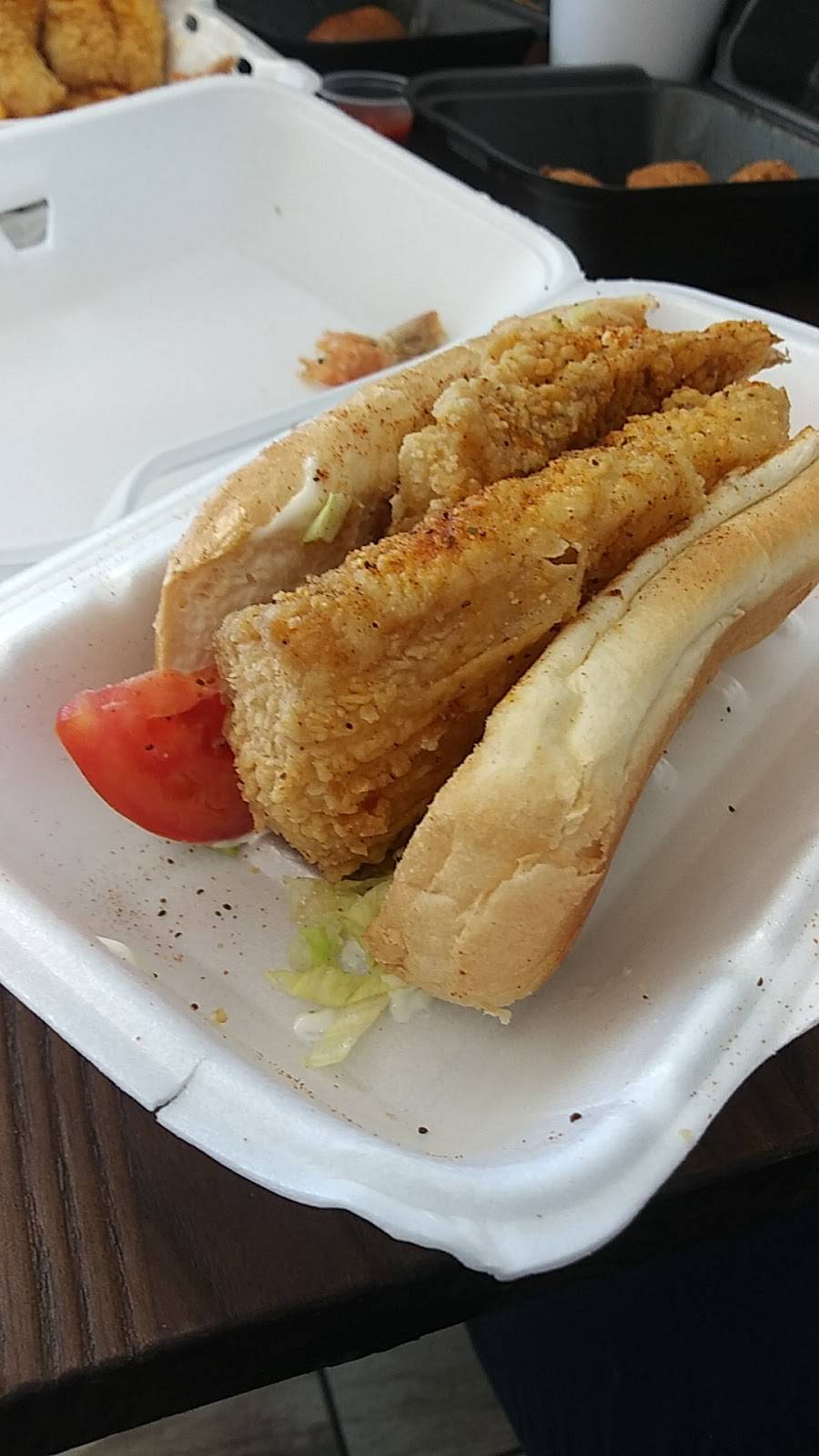 Riverside Express Seafood | restaurant | 130 E Memorial Blvd, Lakeland, FL 33801, USA | 8639402079 OR +1 863-940-2079