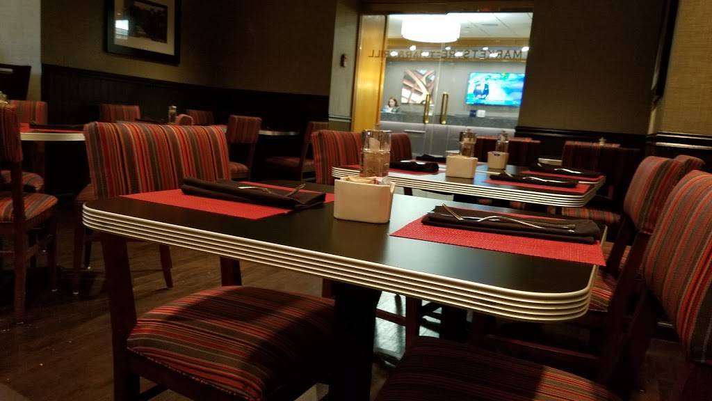 Market Street Bar & Grill | restaurant | 1 Gateway Ctr, Newark, NJ 07102, USA | 9736225000 OR +1 973-622-5000