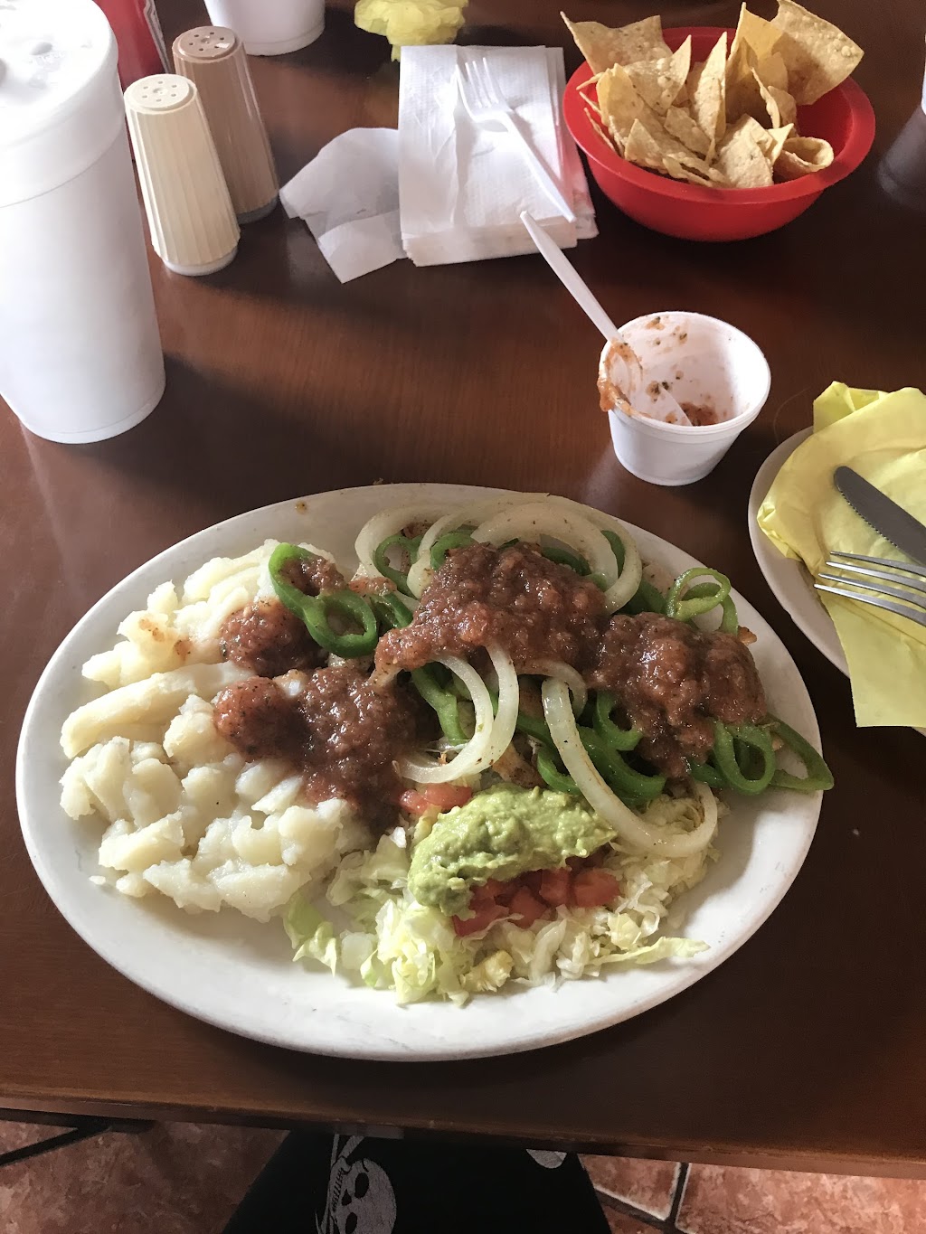 Oscars Super Burrito | restaurant | 4306 Neely Ave, Midland, TX 79707, USA | 4326990242 OR +1 432-699-0242
