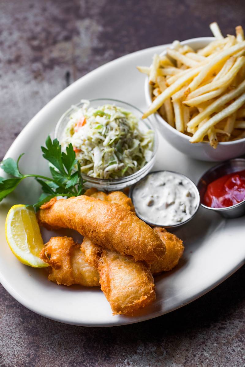 Oyster Bah | restaurant | 1962 N Halsted St, Chicago, IL 60614, USA | 7732483000 OR +1 773-248-3000