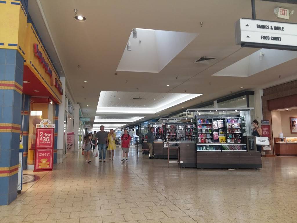 NorthPark Mall | shopping mall | 320 W Kimberly Rd, Davenport, IA 52806, USA | 5633914500 OR +1 563-391-4500